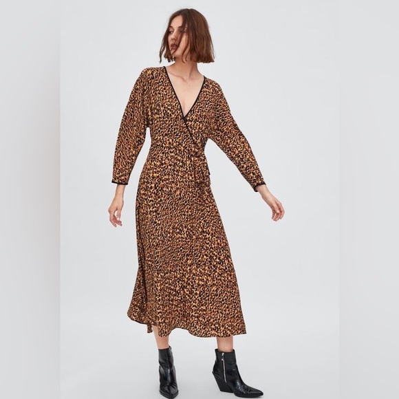 Zara Dresses & Skirts - NWT Leopard dress